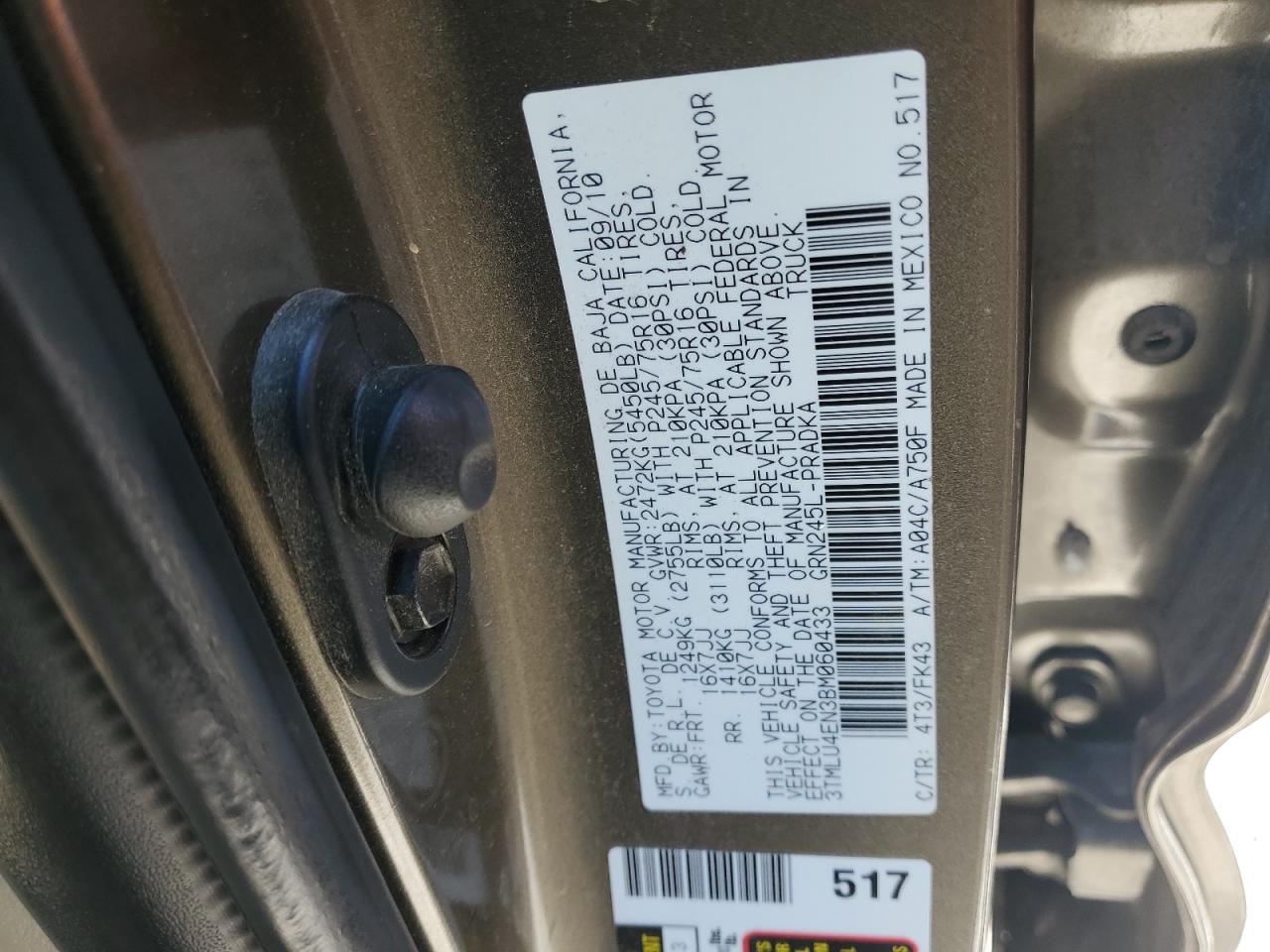 Toyota Tacoma Double Cab Image 9