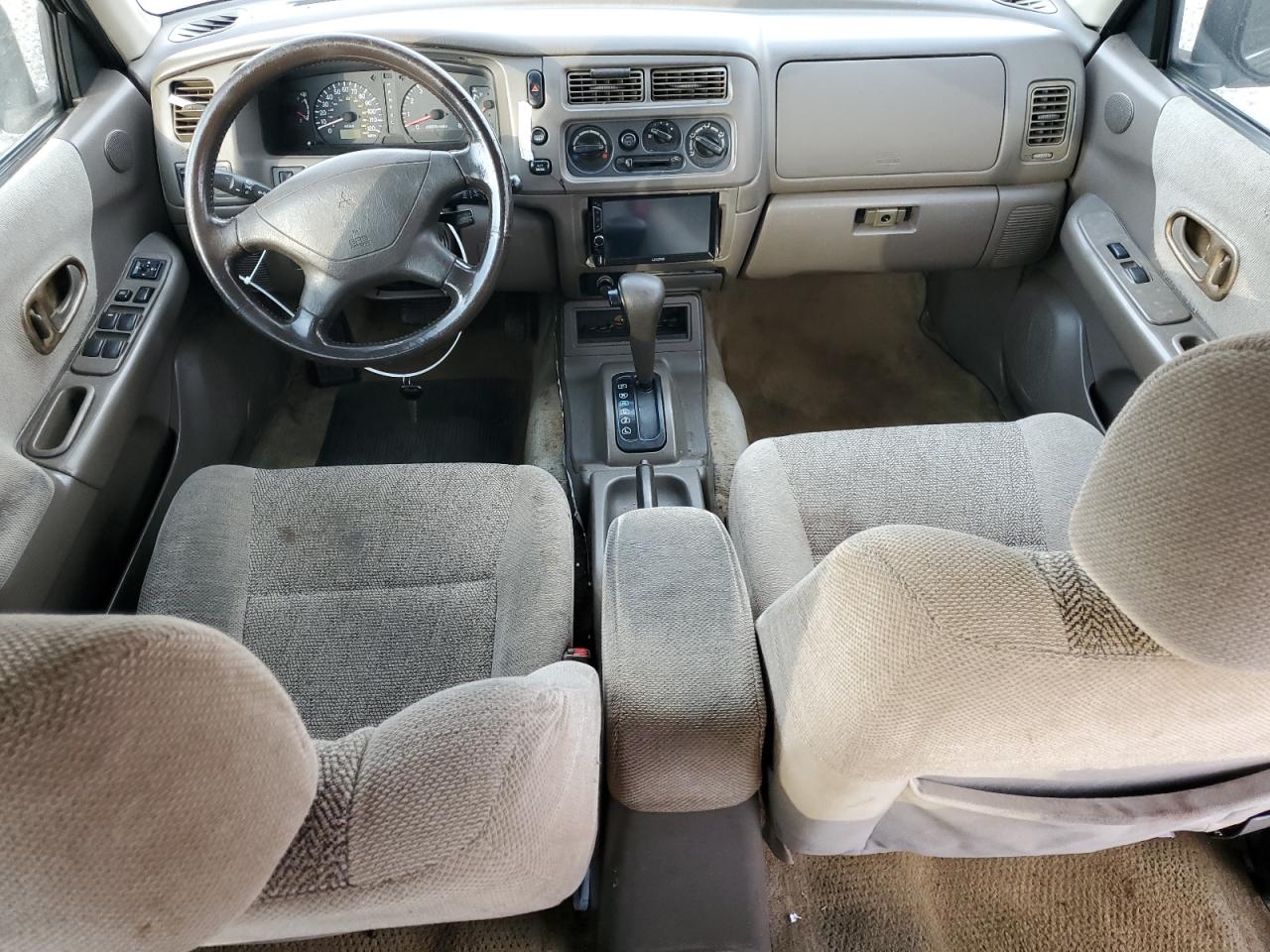 Mitsubishi Montero Sport Ls Image 13