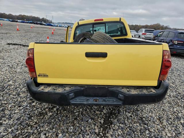 Toyota Tacoma Image 8