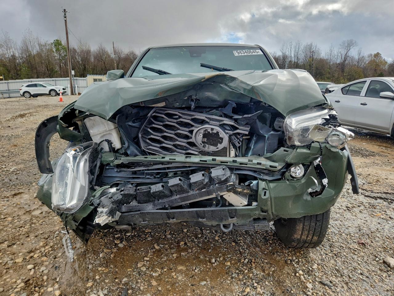 Toyota Tacoma Double Cab Image 9