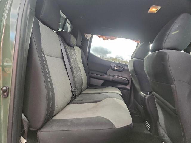 Toyota Tacoma Double Cab Image 6