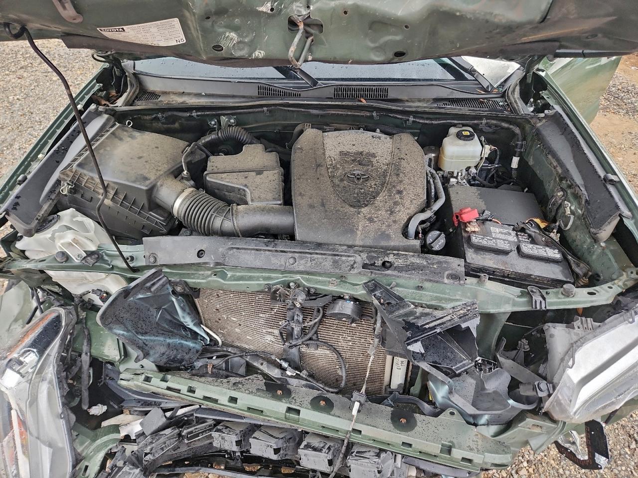 Toyota Tacoma Double Cab Image 12