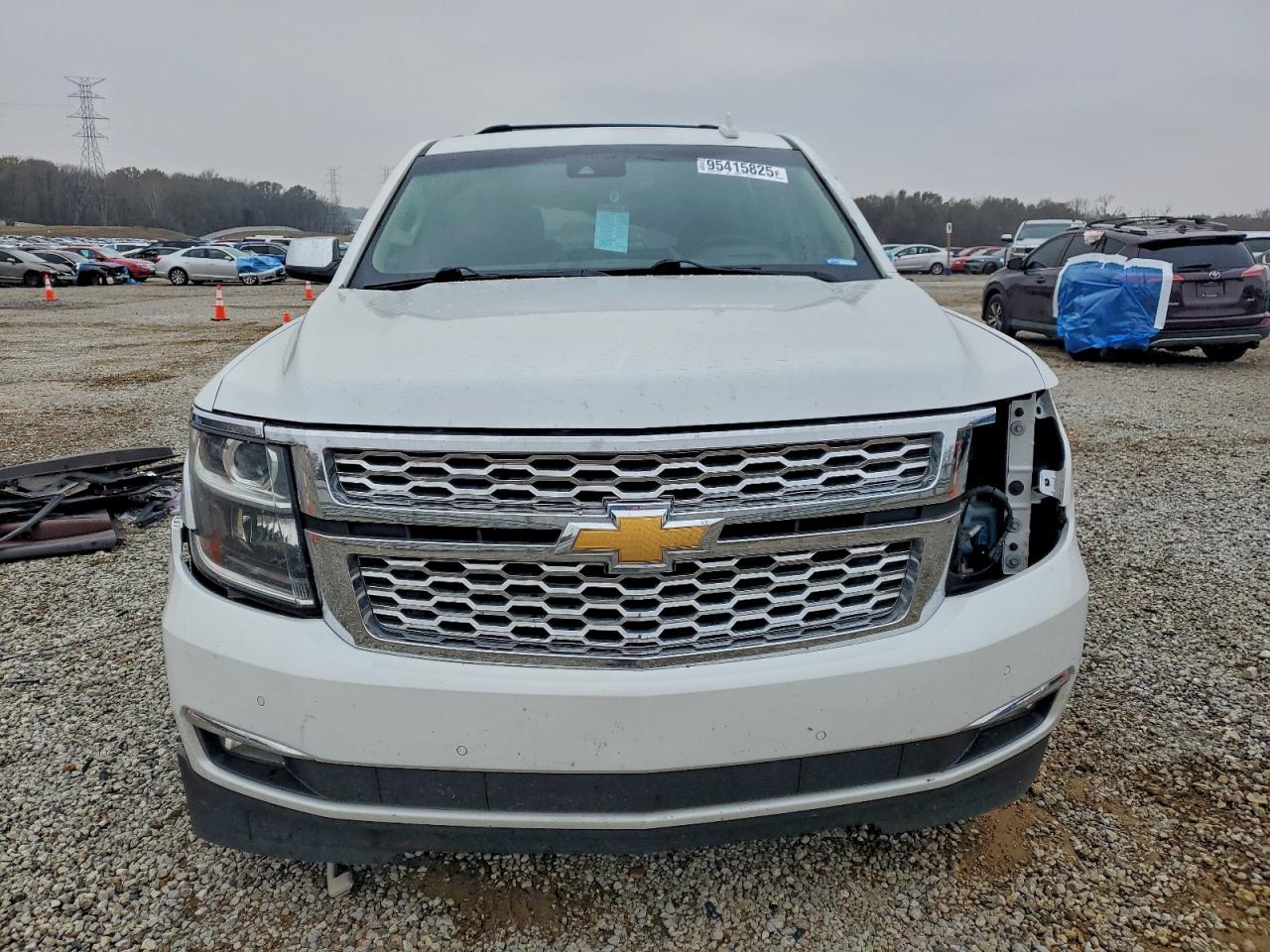 Chevrolet Suburban K1500 Ltz Image 3