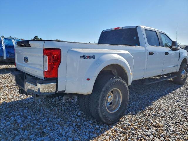 Ford F-350 Super Duty Image 10