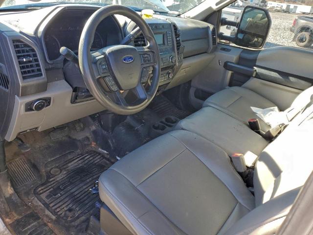 Ford F-350 Super Duty Image 11