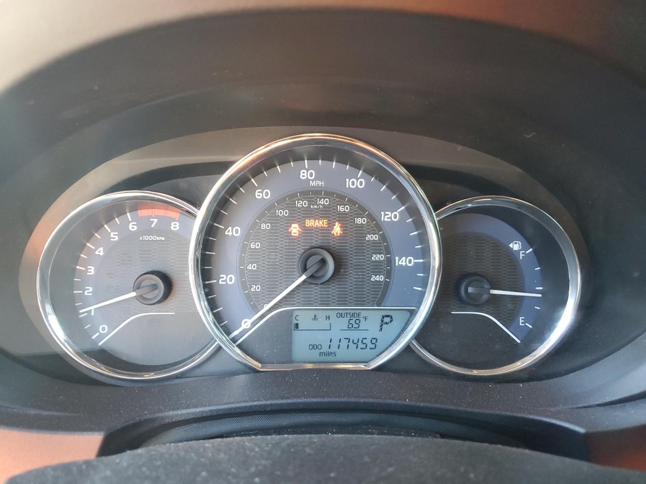 Toyota Corolla L Image 7