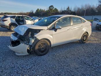  Salvage Ford Fiesta