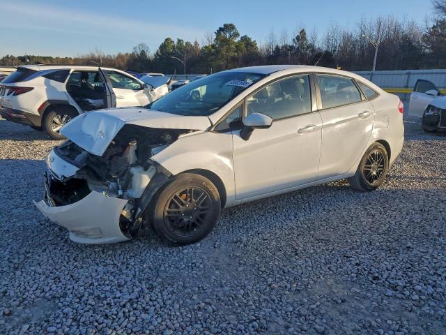  Salvage Ford Fiesta