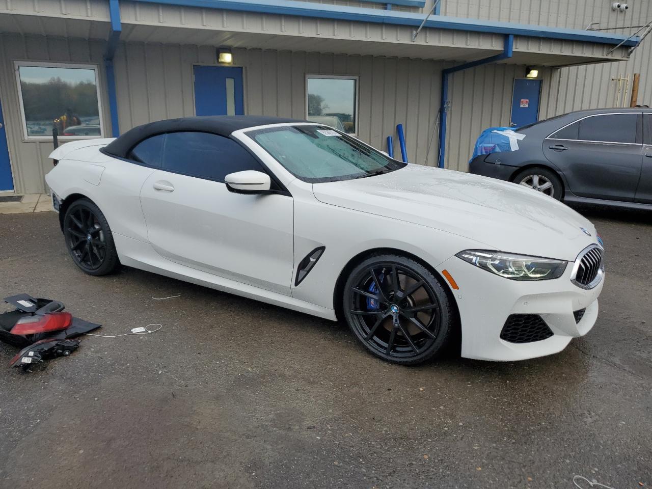 BMW 8 Series Image 6