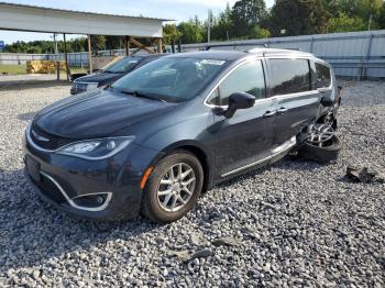  Salvage Chrysler Pacifica