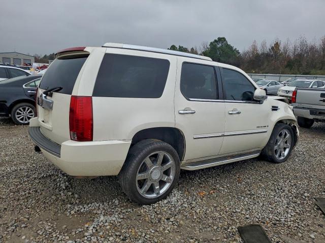 Cadillac Escalade Luxury Image 3