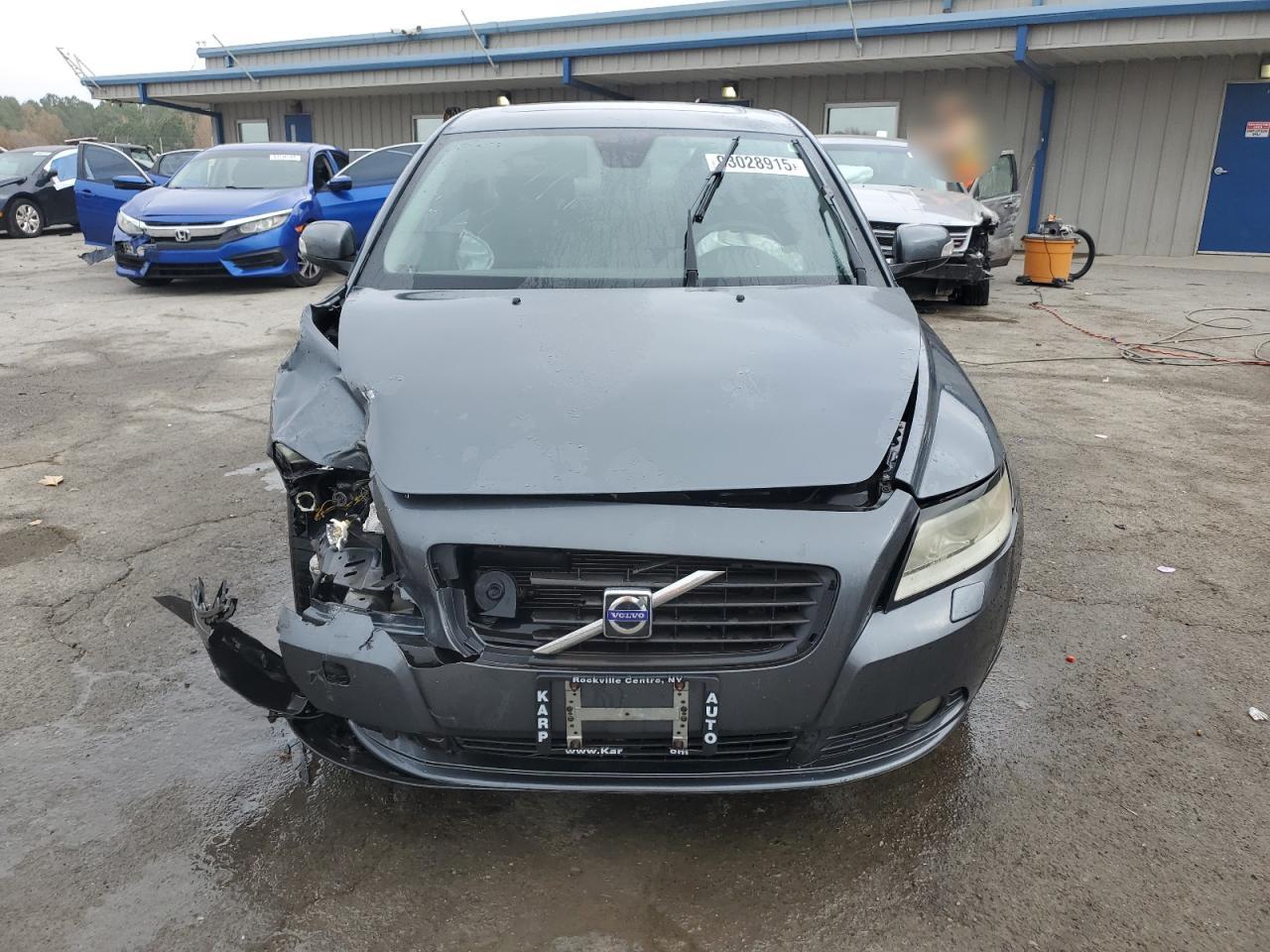 Volvo S40 2.4i Image 5