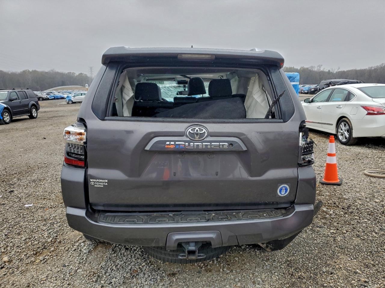 Toyota 4Runner Sr5 Image 5