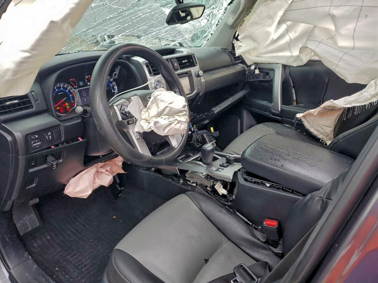 Toyota 4Runner Sr5 Image 11