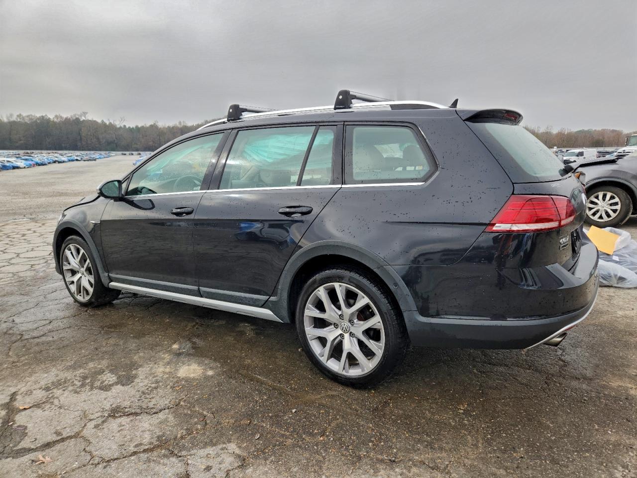 Volkswagen Golf S Image 5