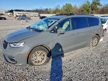  Salvage Chrysler Pacifica