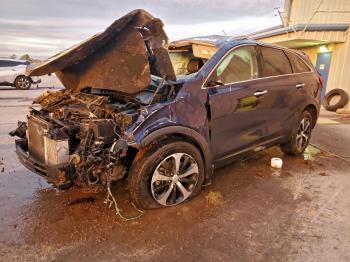  Salvage Kia Sorento