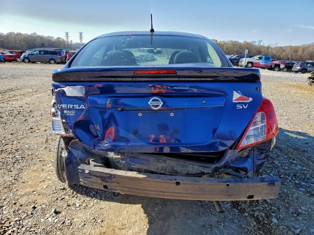 Nissan Versa S Image 6