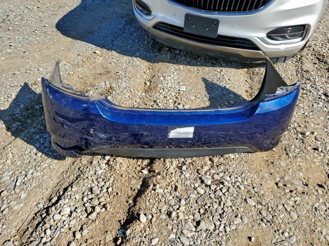 Nissan Versa S Image 9