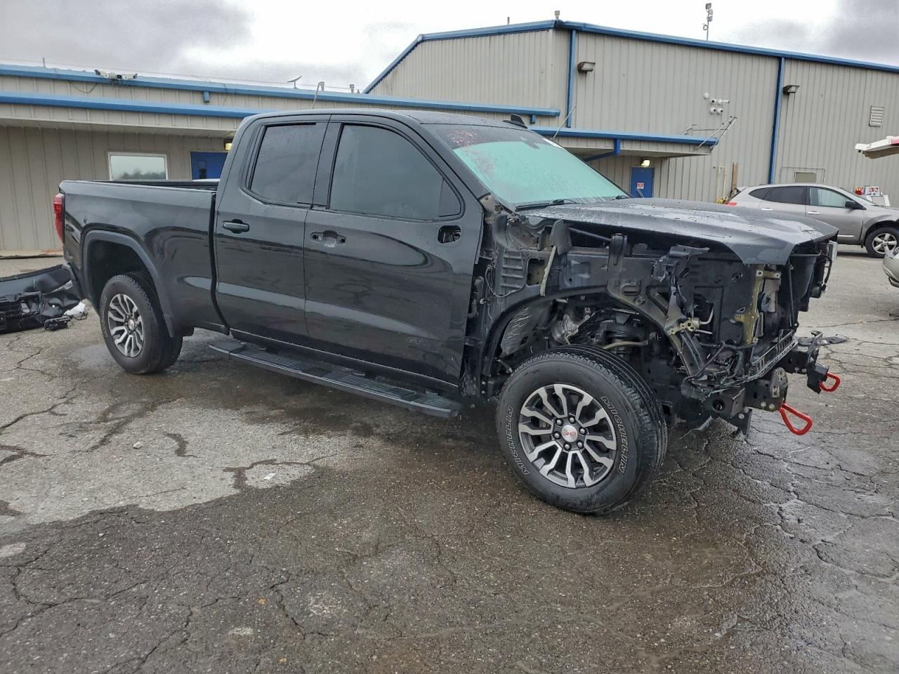 GMC Sierra K1500 At4 Image 3