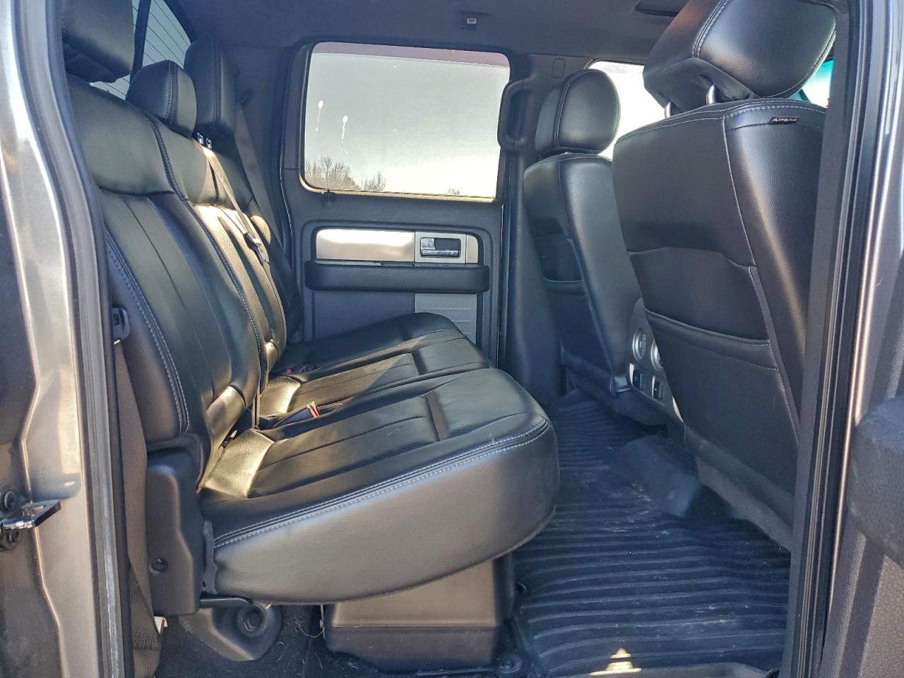 Ford F-150 Supercrew Image 4