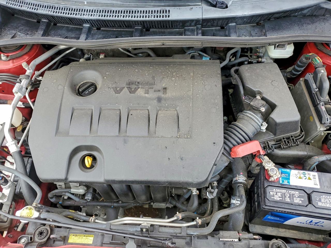 Toyota Corolla Base Image 10