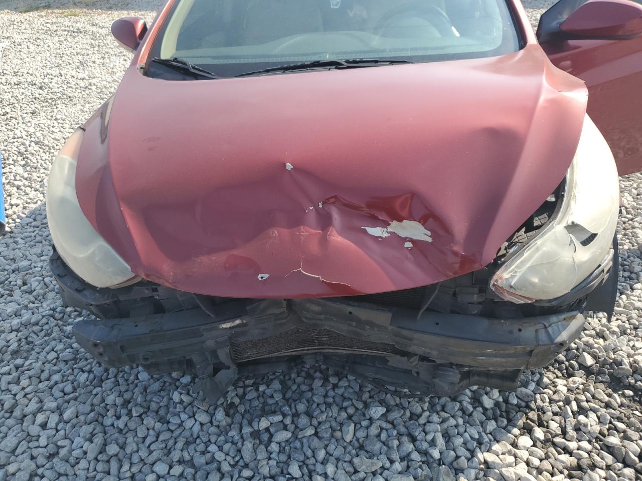 Hyundai ELANTRA Gls Image 12