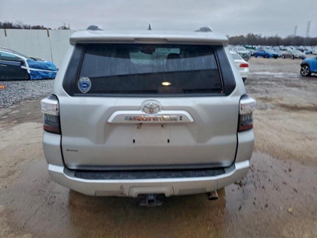 Toyota 4Runner Sr5/sr5 Premium Image 5