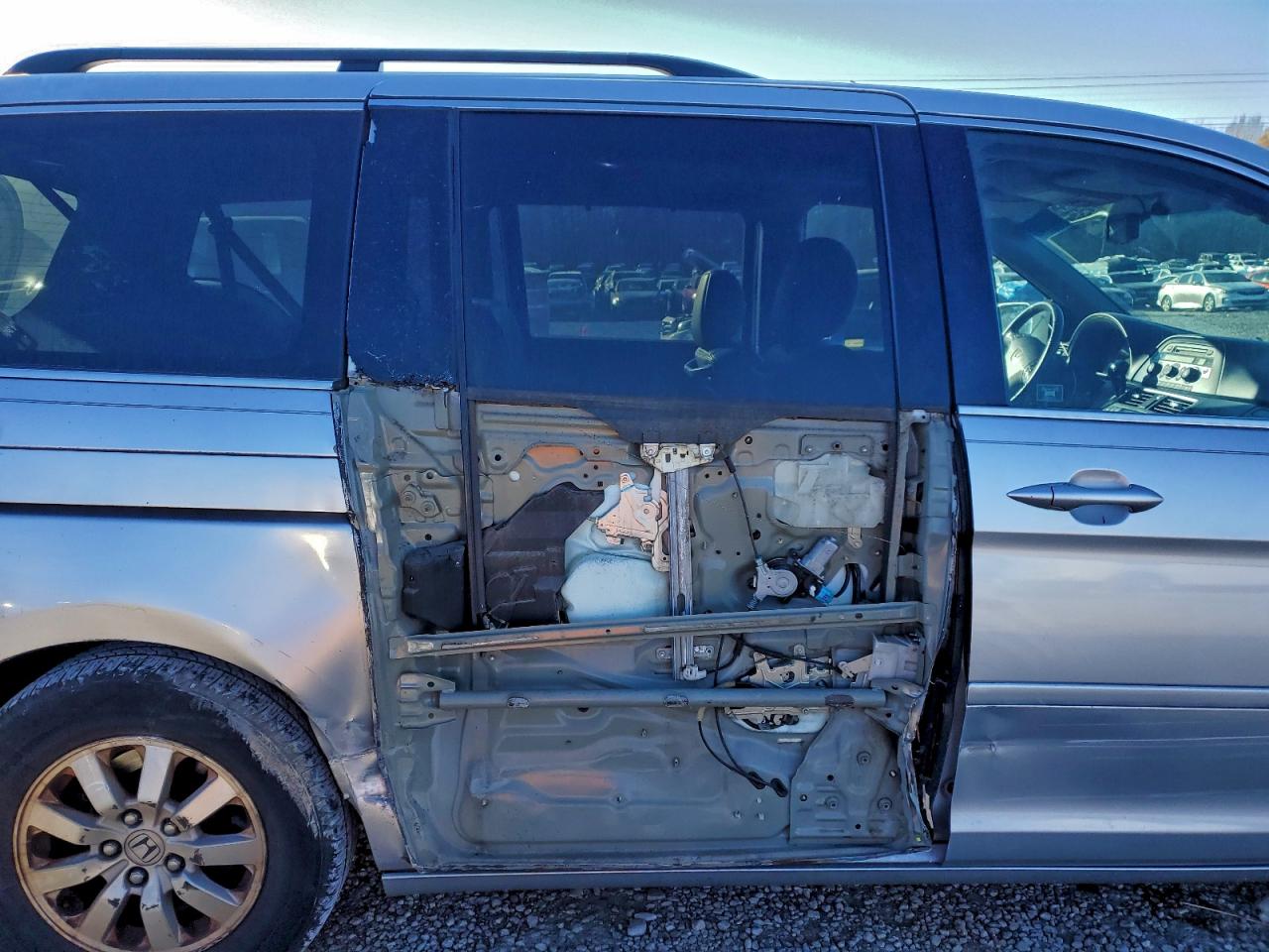 Honda Odyssey Exl Image 11