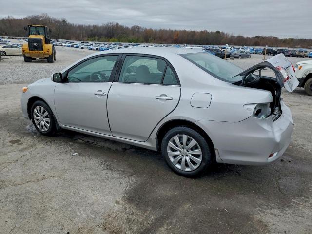 Toyota Corolla Base Image 2