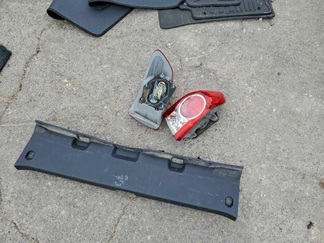 Toyota Corolla Base Image 12