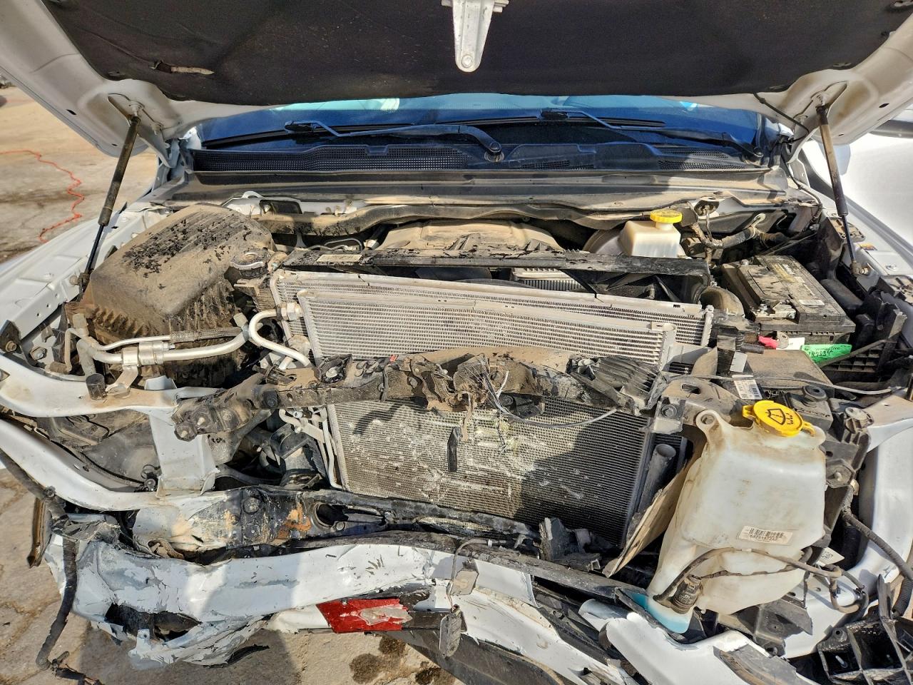 Ram 1500 Laramie Image 11