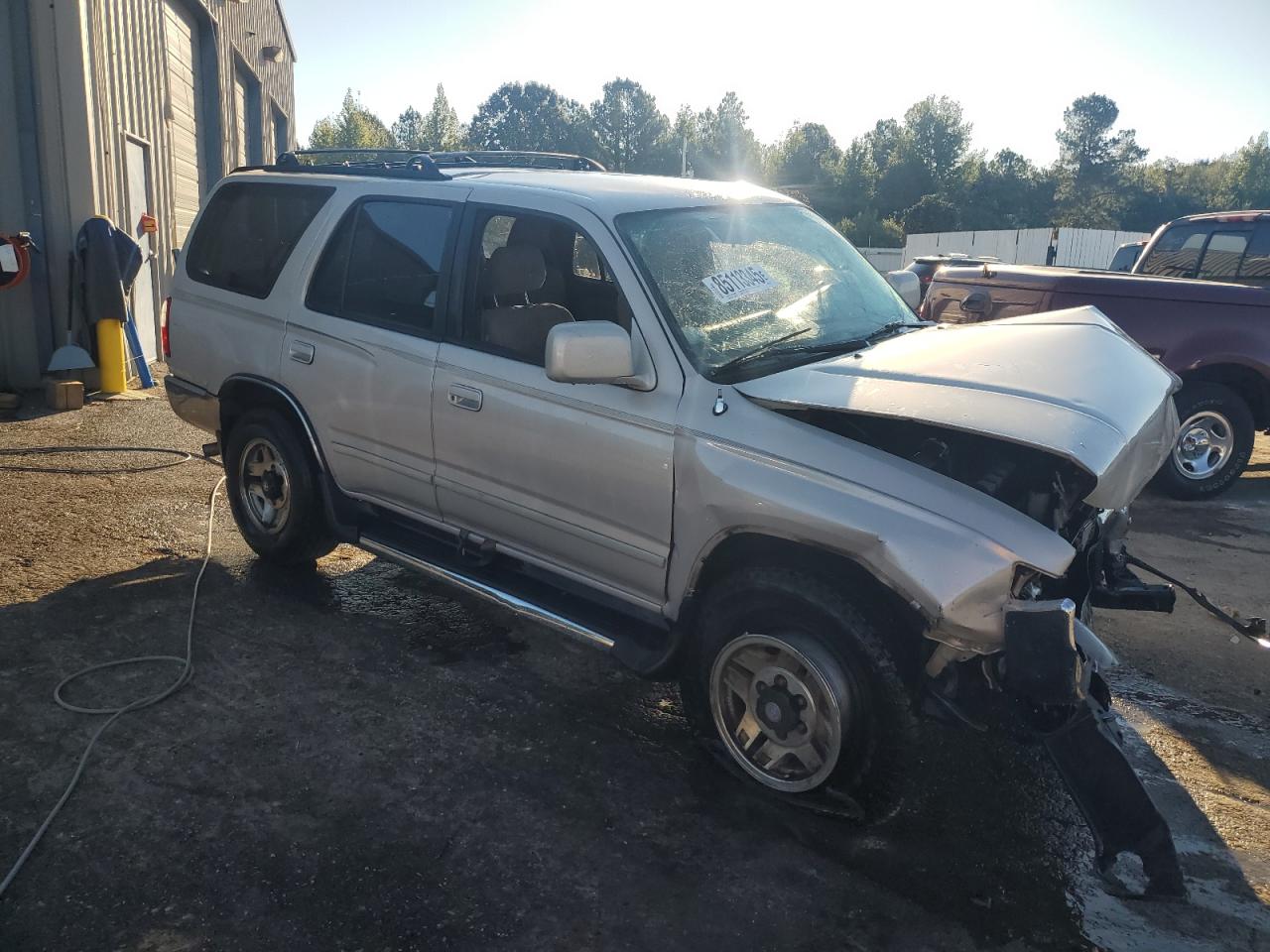 Toyota 4Runner Sr5 Image 2