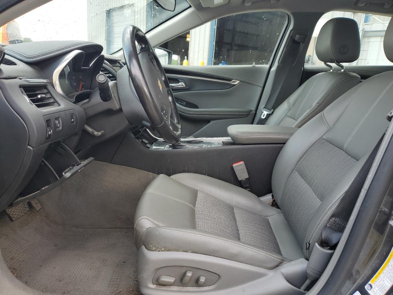 Chevrolet Impala Lt Image 3