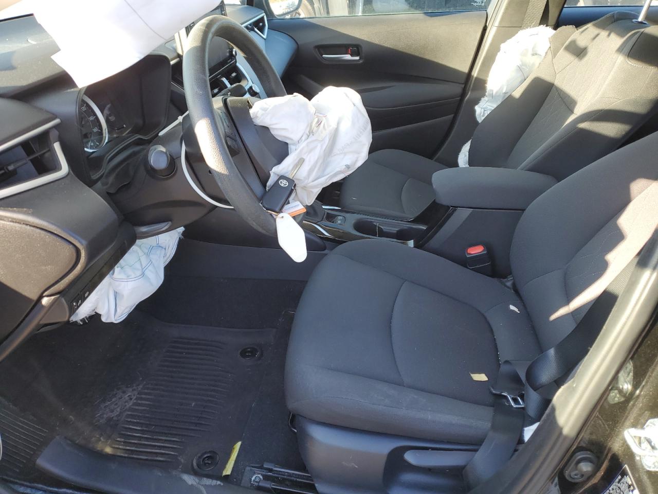 Toyota Corolla Le Image 12