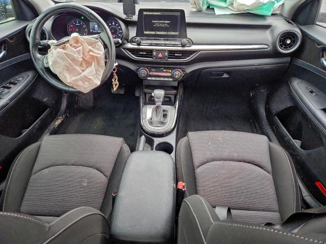 Kia Forte Gt Line Image 9