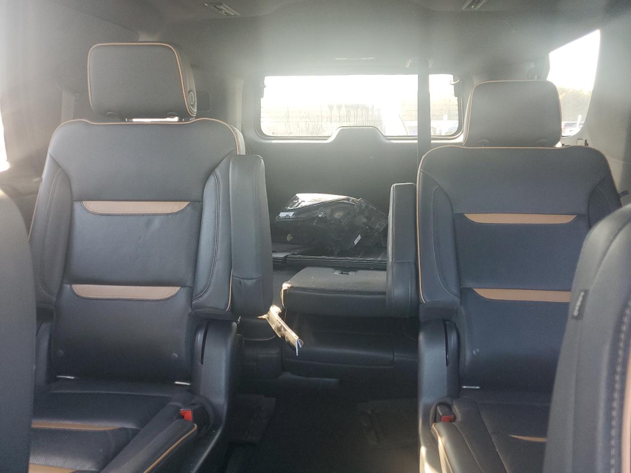 GMC Yukon At4 Image 2