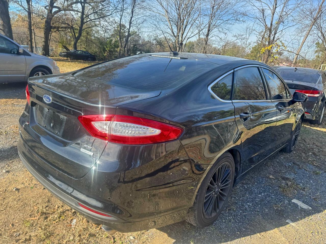 Ford Fusion Se Image 8