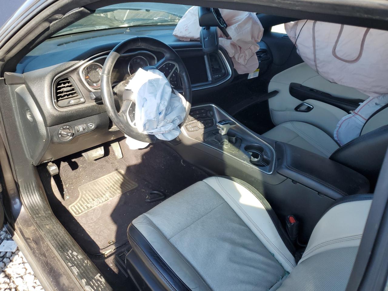 Dodge Challenger Sxt Image 10