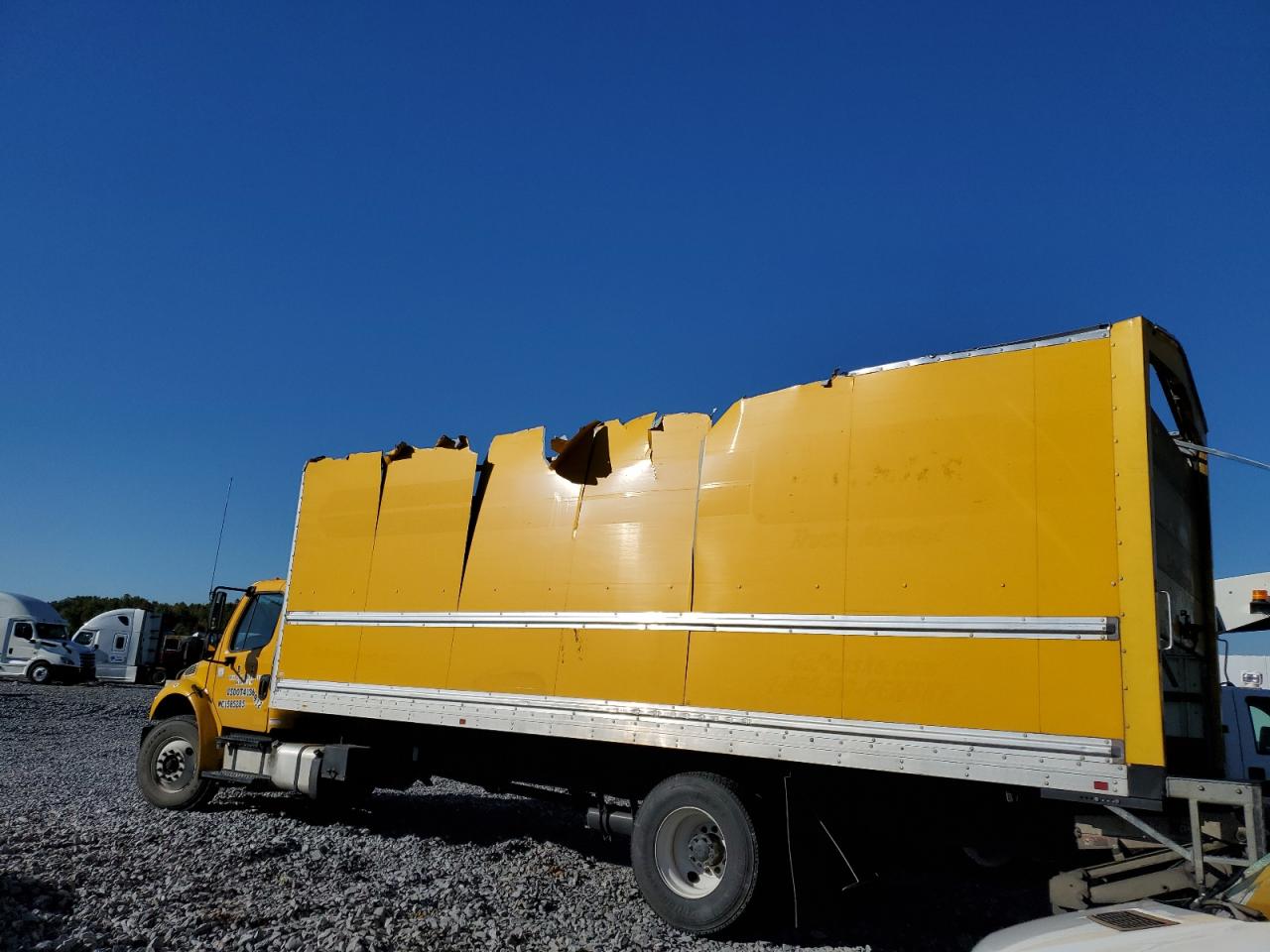 Freightliner M2 106 Medium Duty Image 4