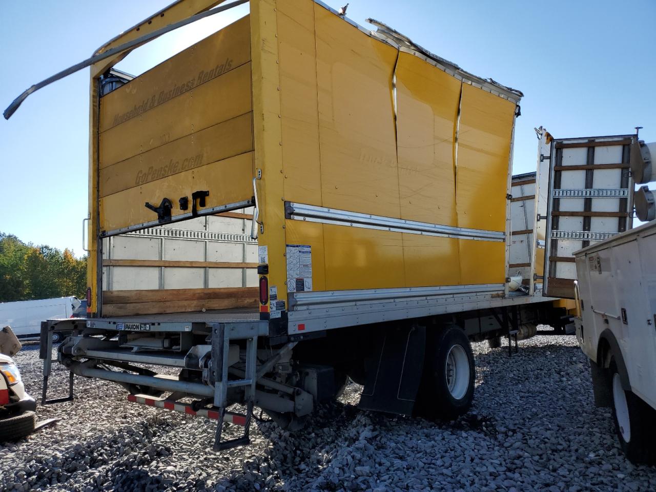 Freightliner M2 106 Medium Duty Image 5