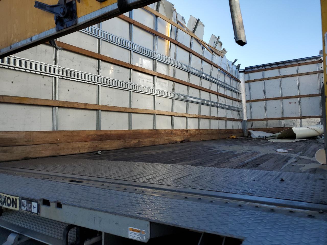 Freightliner M2 106 Medium Duty Image 8