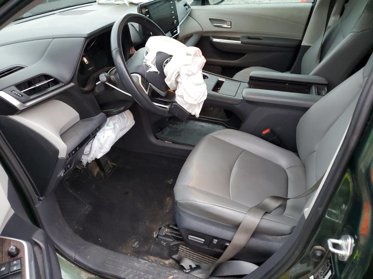 Toyota Sienna Xle Image 9