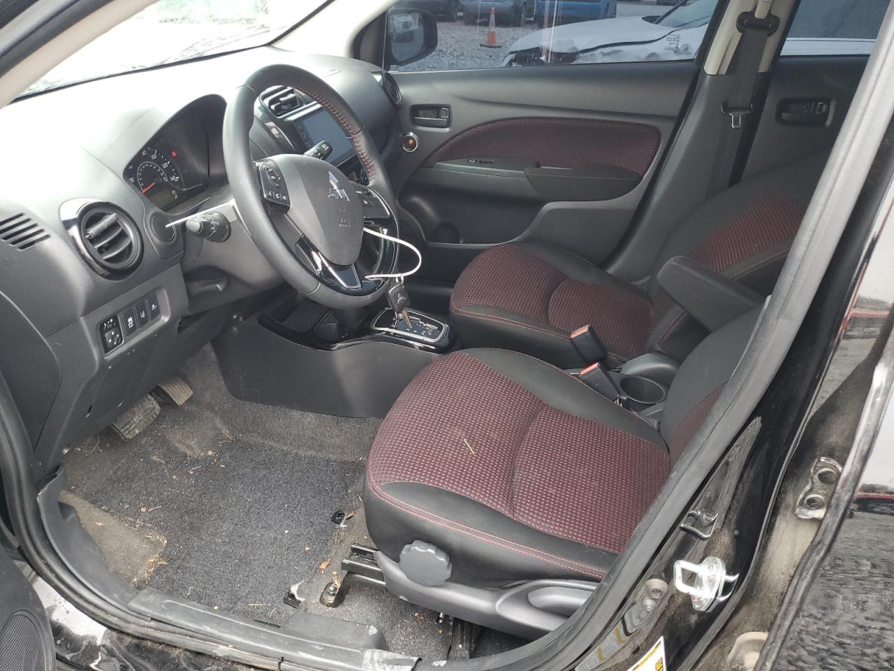 Mitsubishi Mirage Se Image 4