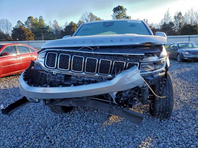 Jeep Wagoneer Series I Image 11