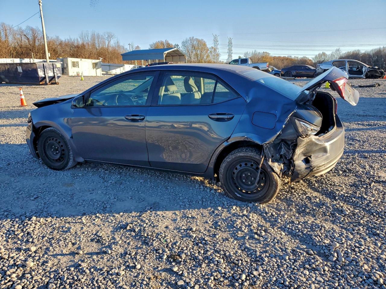Toyota Corolla L Image 4