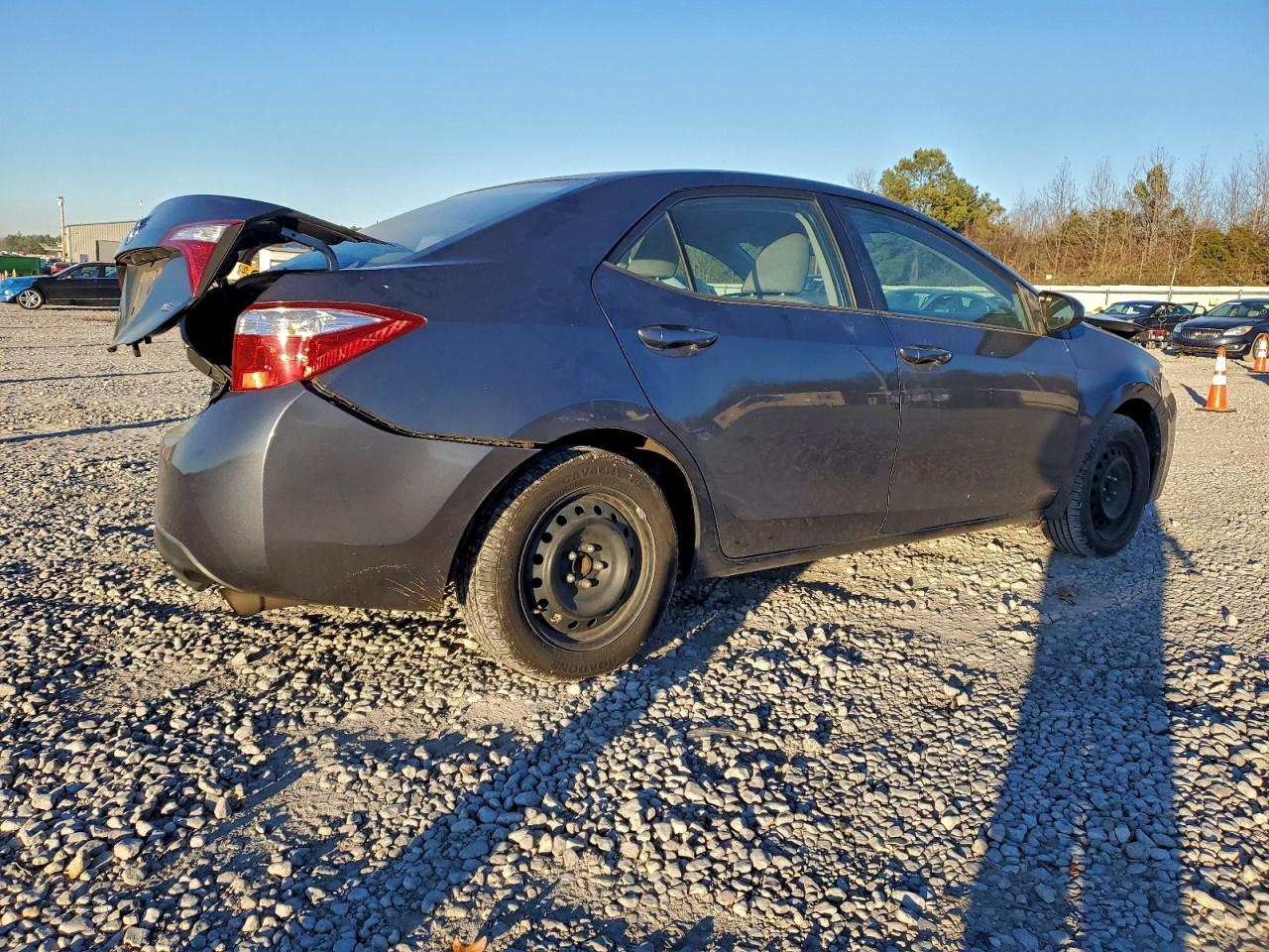 Toyota Corolla L Image 5