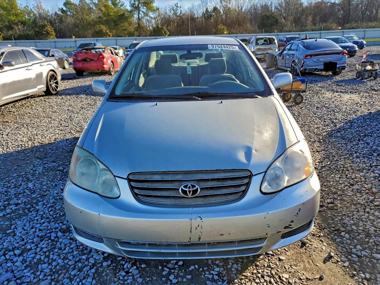 Toyota Corolla Ce Image 12