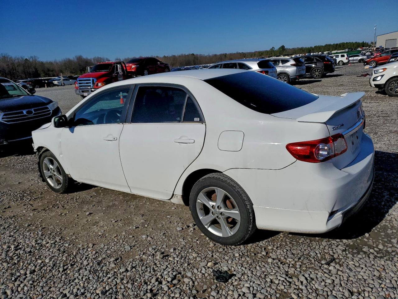 Toyota Corolla Base Image 2