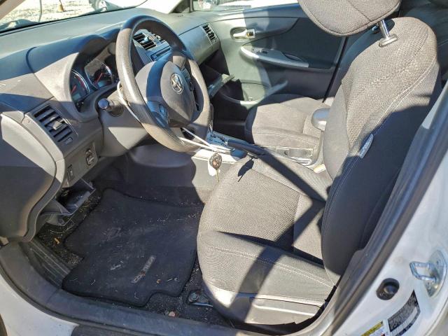 Toyota Corolla Base Image 8